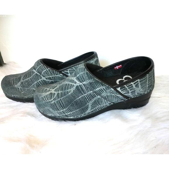 Sanita The Original Danish Clog Black/ White Webbed Stitching Womens Size 6.5 - Picture 1 of 8